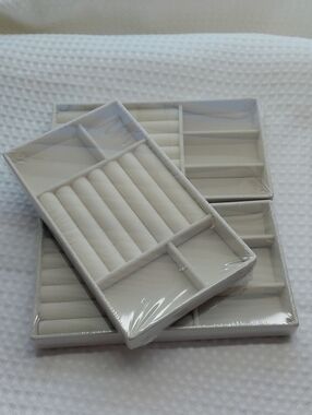 Jewelry Tray Set with Ring Rolls And Multiple Compartments Color Beige